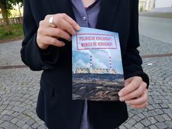 Protest-Flyer: Polnische Kohlekraft - Munich Re-versichert